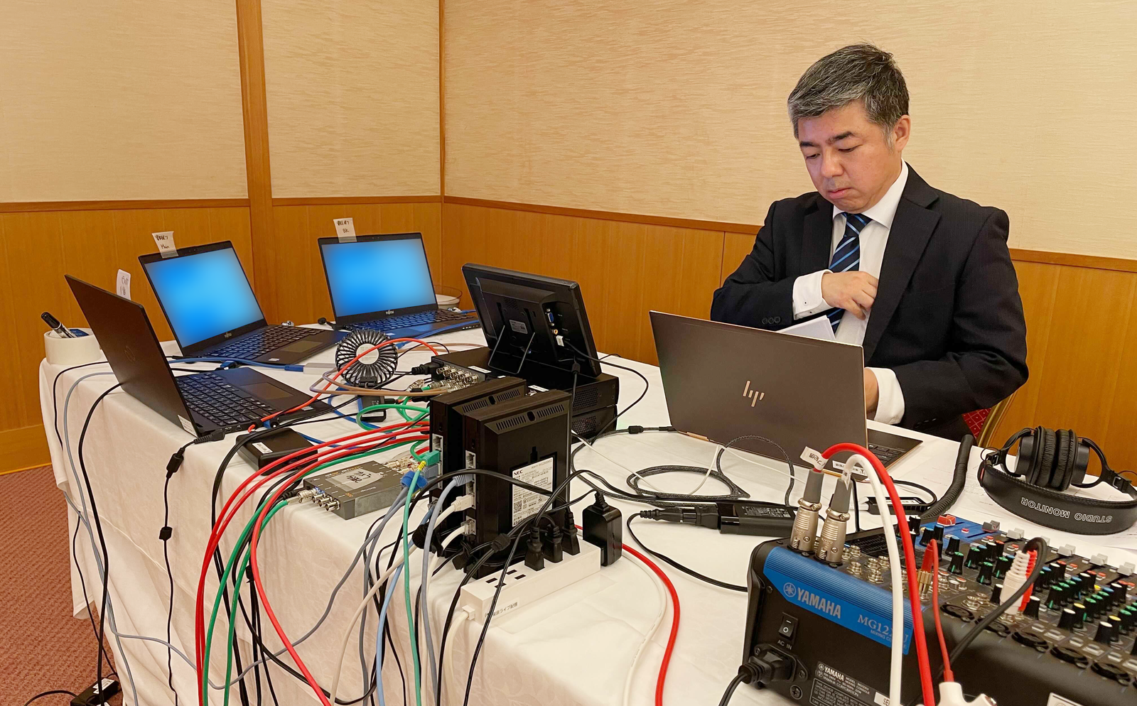 大手製薬会社様の医療関係者向けウェビナー配信現場